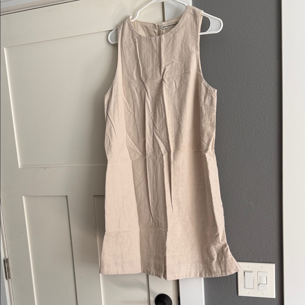 Abercrombie & Fitch Cream Top